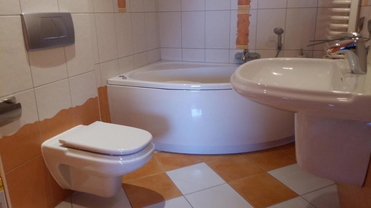 Apartament Plac Moniuszki 11 Kielce Exterior foto